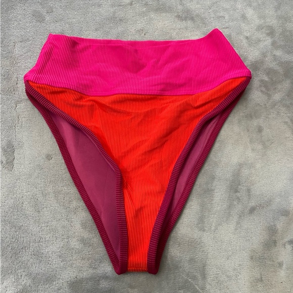 New! Beach Riot Emmy be mine colorblock high waisted bottom 24908 - Picture 5 of 9